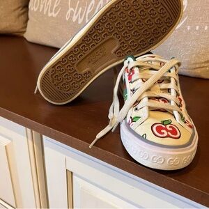 Vintage Gucci Sneakers